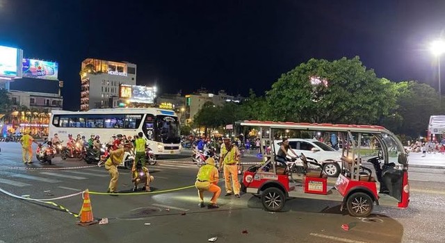 Gia Lai: Xe điện phục vụ du lịch gây tai nạn nghiêm trọng khiến 3 người thương vong - Ảnh 1.