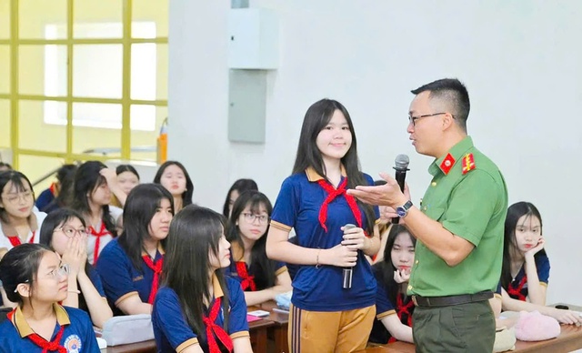 Thao túng “bắt cóc online” – Kỳ 3: Ba “lá chắn” bảo vệ nạn nhân khỏi bẫy bắt cóc- Ảnh 1. Thao túng “bắt cóc online” – Kỳ 3: Ba “lá chắn” bảo vệ nạn nhân khỏi bẫy bắt cóc- Ảnh 1.