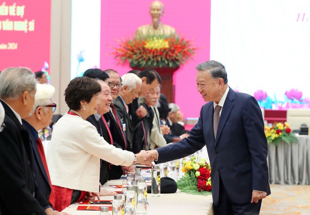 Ngành Văn hóa Việt Nam 80 năm đồng hành cùng sự nghiệp cách mạng vẻ vang của Đảng và dân tộc- Ảnh 5.