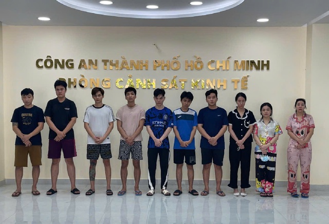 Khởi tố, bắt giam 10 đối tượng tổ chức buôn bán và cho khách sử dụng khí cười tại 90’s House- Ảnh 1.