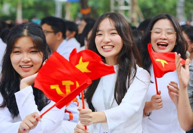 Hà Nội: Không học các môn văn hoá ngay sau lễ khai giảng - Ảnh 1.