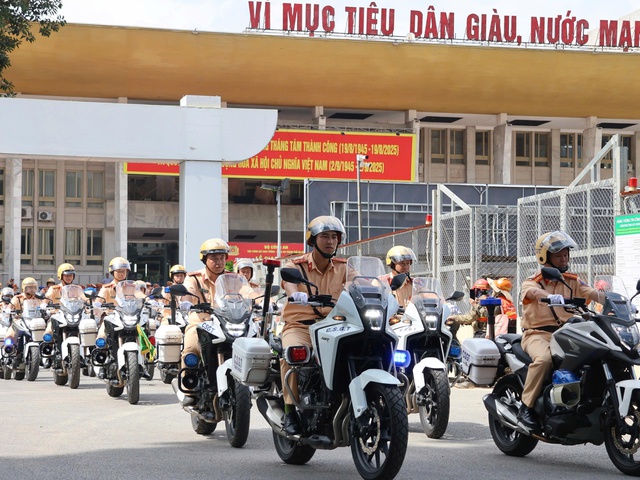 Tăng cường 660 CSGT và gần 100 phương tiện cho Hà Nội dịp lễ 2/9- Ảnh 1. Tăng cường 660 CSGT và gần 100 phương tiện cho Hà Nội dịp lễ 2/9- Ảnh 1.