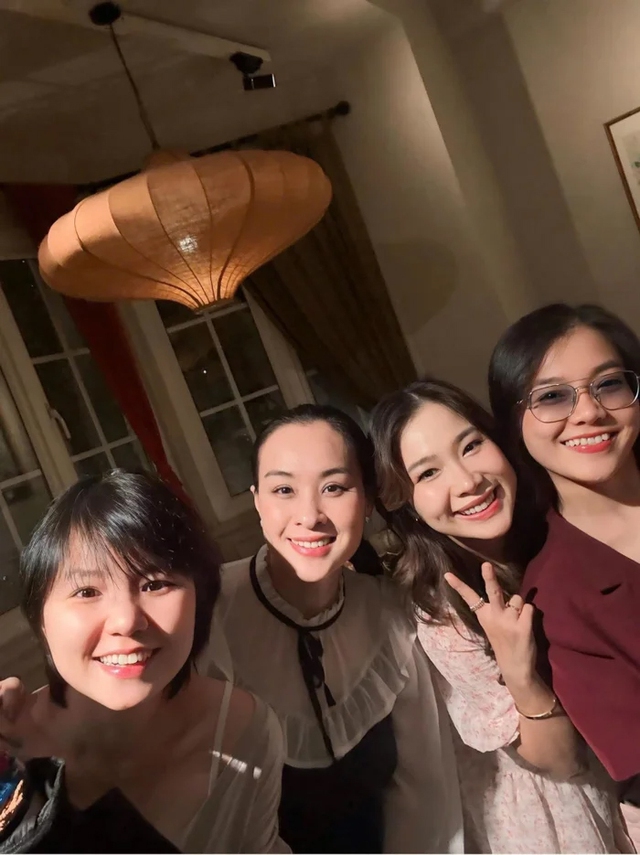 Cuộc sống của nữ ca sĩ từng là thần tượng của thế hệ 8x -9x, sau 18 năm gây bất ngờ- Ảnh 3. Cuộc sống của nữ ca sĩ từng là thần tượng của thế hệ 8x -9x, sau 18 năm gây bất ngờ- Ảnh 3.