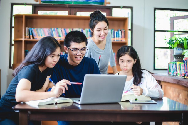 Tích lũy giáo dục cho con: giải pháp nào là tối ưu? - Ảnh 1.