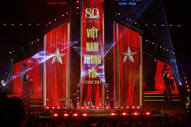 Âm nhạc và niềm tự hào dân tộc tỏa sáng trong concert “Việt Nam trong tôi”- Ảnh 4. Âm nhạc và niềm tự hào dân tộc tỏa sáng trong concert “Việt Nam trong tôi”- Ảnh 4.