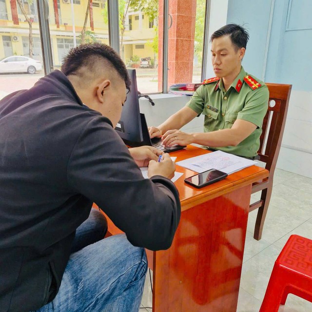 Lý do khiến một TikToker có 189.000 lượt theo dõi bị công an mời làm việc?- Ảnh 1. Lý do khiến một TikToker có 189.000 lượt theo dõi bị công an mời làm việc?- Ảnh 1.