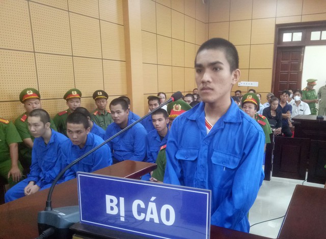 Từ ghen tuông tình ái đến án mạng, 29 bị cáo lĩnh án- Ảnh 1. Từ ghen tuông tình ái đến án mạng, 29 bị cáo lĩnh án- Ảnh 1.