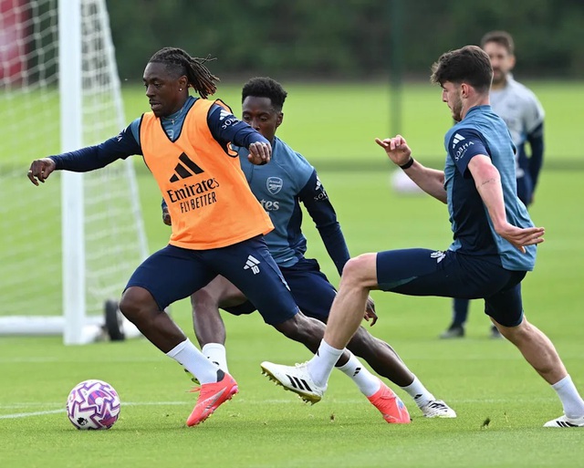 Arsenal nhận cả tin vui lẫn buồn trước đại chiến với Liverpool - Ảnh 1. Arsenal nhận cả tin vui lẫn buồn trước đại chiến với Liverpool - Ảnh 1.