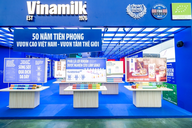 Người dân thích thú trải nghiệm không gian trưng bày của Vinamilk tại Triển lãm thành tựu đất nước 80 năm - Ảnh 1.