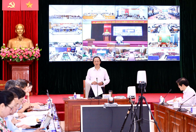 Đảm bảo các địa phương chịu ảnh hưởng của mưa lũ khai giảng đúng tiến độ - Ảnh 2.