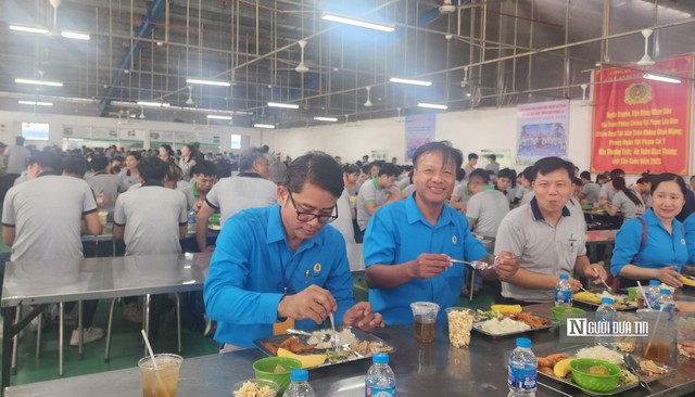Lan tỏa giá trị nhân văn về một doanh nghiệp tổ chức “Bữa cơm công đoàn” cho hơn 2.500 công nhân- Ảnh 1. Lan tỏa giá trị nhân văn về một doanh nghiệp tổ chức “Bữa cơm công đoàn” cho hơn 2.500 công nhân- Ảnh 1.