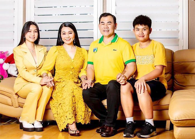 Nữ NSƯT giàu có nhất nhì trong làng sân khấu cải lương, U60 sung túc trong biệt thự triệu đô- Ảnh 11. Nữ NSƯT giàu có nhất nhì trong làng sân khấu cải lương, U60 sung túc trong biệt thự triệu đô- Ảnh 11.