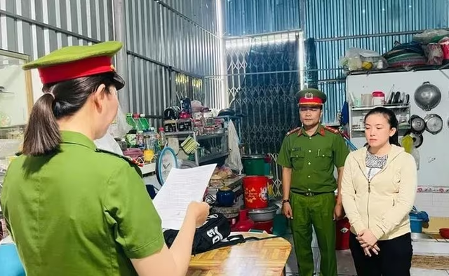 Bắt nữ chủ hụi Trần Mỹ Tiên lừa đảo chiếm đoạt hơn 8 tỷ đồng - Ảnh 1.