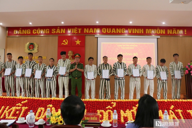 Chàng sinh viên lỡ “nhúng chàm” vỡ oà cảm xúc ngày được đặc xá dịp Quốc khánh 2/9- Ảnh 2. Chàng sinh viên lỡ “nhúng chàm” vỡ oà cảm xúc ngày được đặc xá dịp Quốc khánh 2/9- Ảnh 2.