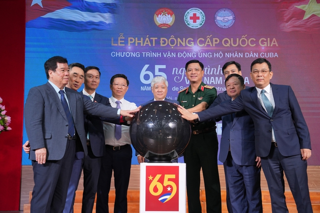 Đã ghi nhận 1,94 triệu lượt ủng hộ nhân dân Cuba- Ảnh 1. Đã ghi nhận 1,94 triệu lượt ủng hộ nhân dân Cuba- Ảnh 1.