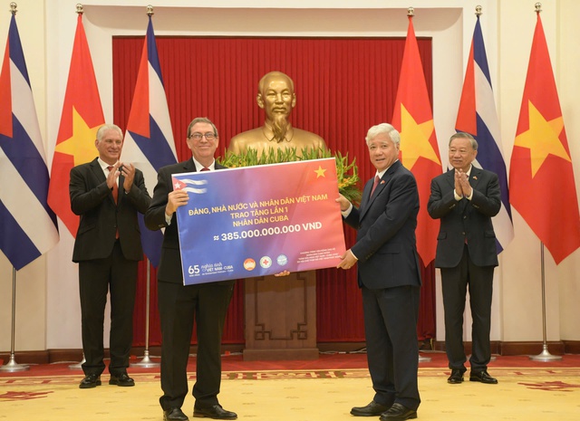 Đã ghi nhận 1,94 triệu lượt ủng hộ nhân dân Cuba- Ảnh 2. Đã ghi nhận 1,94 triệu lượt ủng hộ nhân dân Cuba- Ảnh 2.