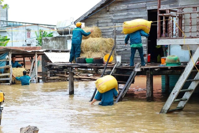Nhóm thanh niên đi câu cá giữa sông Sê San, một người bị nước cuốn trôi- Ảnh 3. Nhóm thanh niên đi câu cá giữa sông Sê San, một người bị nước cuốn trôi- Ảnh 3.