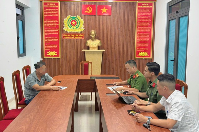 Công an làm việc với người đăng vị trí chốt Cảnh sát giao thông lên mạng "cho vui"- Ảnh 1.
