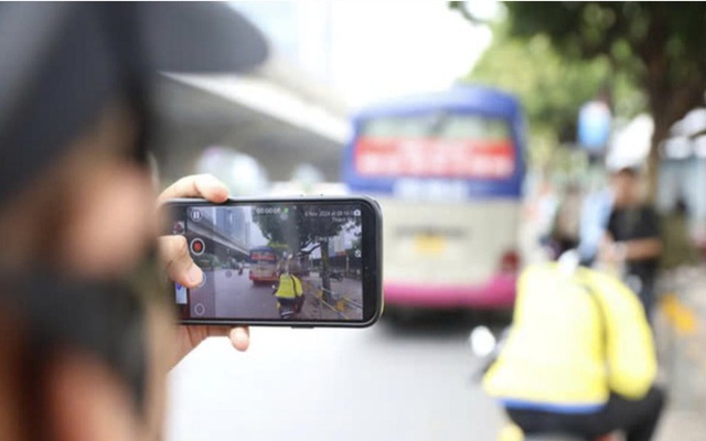 Tiền nhận từ cung cấp thông tin vi phạm giao thông có phải đóng thuế? - Ảnh 1.