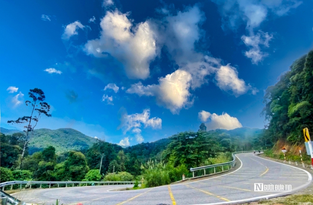 Những "điểm đen" tiềm ẩn nguy cơ mất an toàn giao thông trên đèo B40 ở Lâm Đồng- Ảnh 12. Những "điểm đen" tiềm ẩn nguy cơ mất an toàn giao thông trên đèo B40 ở Lâm Đồng- Ảnh 12.
