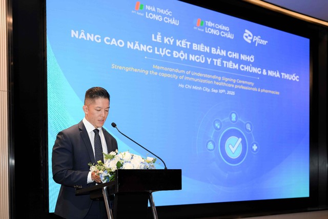 Pfizer Việt Nam và Long Châu hợp tác nâng cao năng lực đội ngũ y tế tiêm chủng và nhà thuốc - Ảnh 2.