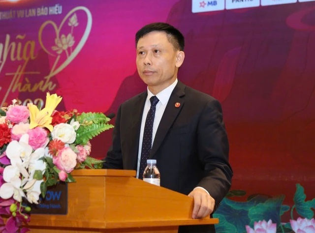 Mỹ Linh, Bằng Kiều hội ngộ trong chương trình tri ân cha mẹ - Ảnh 2.