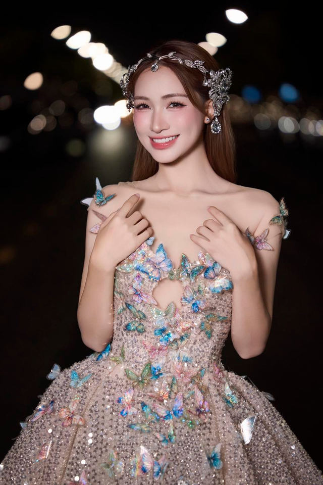 Nữ ca sĩ xuất hiện trong "Mưa đỏ" với diện mạo xinh đẹp cùng lời thoại "đắt giá" - Ảnh 8.