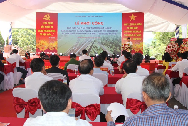 Nhiều dự án cao tốc trọng điểm tại Lâm Đồng và Tây Nguyên bước vào giai đoạn nước rút, quyết tâm về đích đúng hẹn - Ảnh 3.