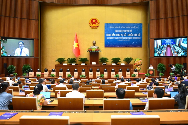 Phát triển KHCN, chuyển đổi số là "chìa khóa vàng" đưa đất nước phát triển bứt phá- Ảnh 3. Phát triển KHCN, chuyển đổi số là "chìa khóa vàng" đưa đất nước phát triển bứt phá- Ảnh 3.
