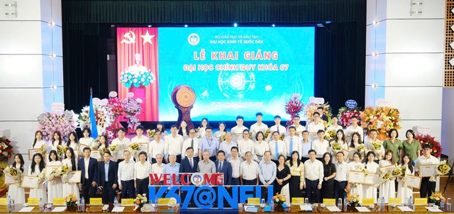 Bảo Việt dành hơn 8 tỷ đồng cho Quỹ học bổng “Bảo Việt - Niềm tin thắp sáng tương lai” - Ảnh 1.