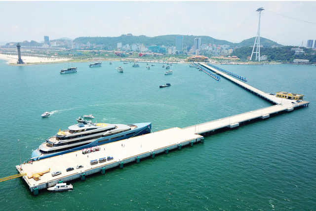 Quảng Ninh: Hơn 65.000 tỷ đồng đầu tư phát triển kinh tế cảng biển- Ảnh 2. Quảng Ninh: Hơn 65.000 tỷ đồng đầu tư phát triển kinh tế cảng biển- Ảnh 2.