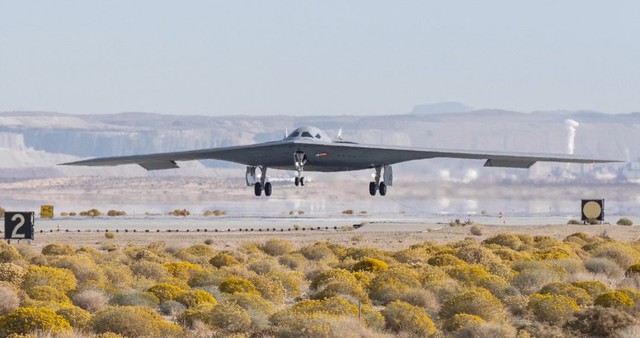 Tại sao B-21 Raider dẫn trước B-2 Spirit cả một khoảng cách - Ảnh 1.