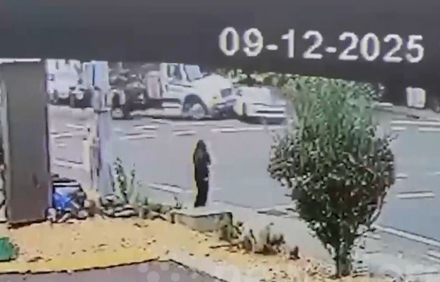 6 ô tô va chạm liên hoàn trên đường, nhiều người bị thương - Ảnh 1.