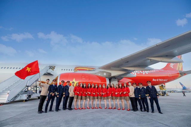 Vietjet đón tàu bay thân rộng mới, nâng đội bay lên 121 chiếc – Sẵn sàng cho cao điểm cuối năm và đường bay dài quốc tế - Ảnh 1.