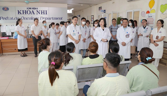 Bộ trưởng Đào Hồng Lan: Miễn viện phí là chủ trương hết sức nhân văn, hợp lòng dân - Ảnh 4.