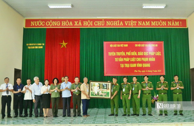 Chi hội Luật gia Bộ Công an tiếp thêm niềm tin pháp lý cho người lầm lỡ- Ảnh 10.