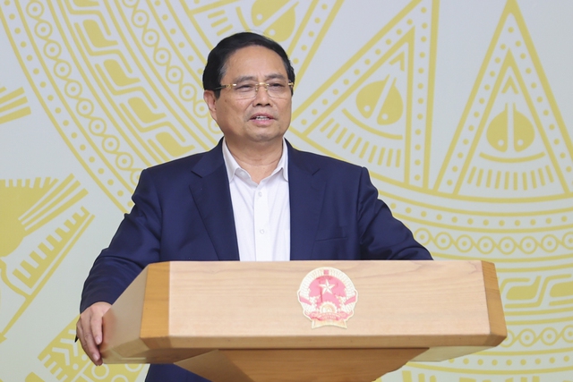 Thủ tướng: Xử lý cán bộ yếu kém, tiêu cực trong giải ngân vốn đầu tư công - Ảnh 1.