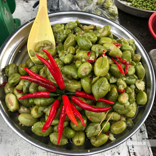 Thứ quả chua chát mùa nước nổi miền Tây, một khi đã nếm khó lòng quên- Ảnh 5. Thứ quả chua chát mùa nước nổi miền Tây, một khi đã nếm khó lòng quên- Ảnh 5.