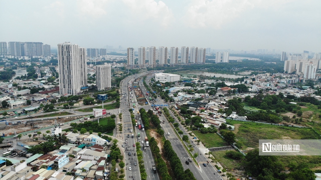 Thu nhập tăng không kịp giá nhà: Người trẻ, công chức “đuối sức”- Ảnh 3.
