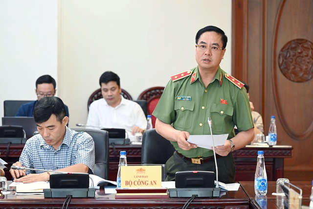 Phó Chủ tịch Quốc hội: Đảm bảo phân cấp phân quyền triệt để, giảm thủ tục hành chính - Ảnh 2.