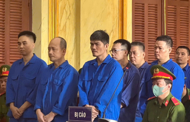 Đường dây buôn lậu 113kg vàng: Bị cáo vắng mặt vẫn bị tuyên 12 năm tù- Ảnh 1.