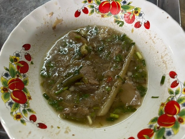 Cha và con gái bất ngờ tử vong sau bữa ăn- Ảnh 1. Cha và con gái bất ngờ tử vong sau bữa ăn- Ảnh 1.