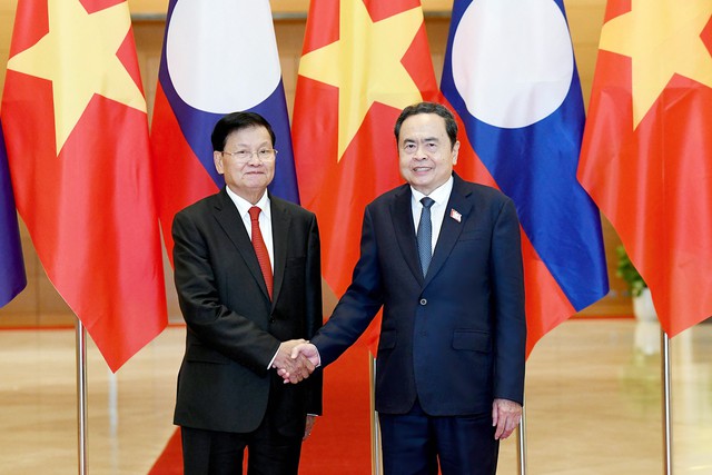 "Thành công của Việt Nam là nguồn cổ vũ, động viên, bài học quý giá đối với Lào"- Ảnh 2. "Thành công của Việt Nam là nguồn cổ vũ, động viên, bài học quý giá đối với Lào"- Ảnh 2.