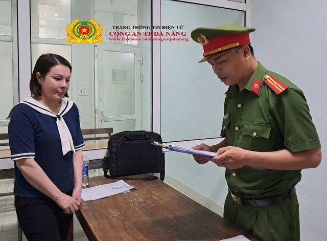 1 bị hại trong vụ “nữ quái lừa đảo” bị khởi tố, bắt tạm giam - Ảnh 2.