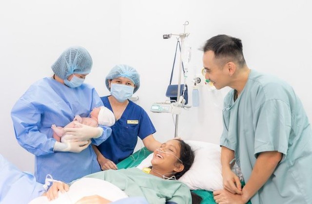 Hoa hậu H'Hen Niê sinh con đầu lòng, khoe cận diện mạo nhóc tỳ - Ảnh 3.