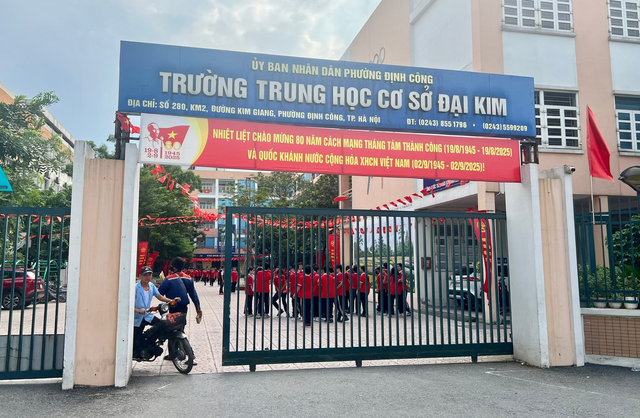 Bộ GD&ĐT thông tin về việc học sinh trường THCS Đại Kim (Hà Nội) có hành vi sai trái đối với giáo viên - Ảnh 1.