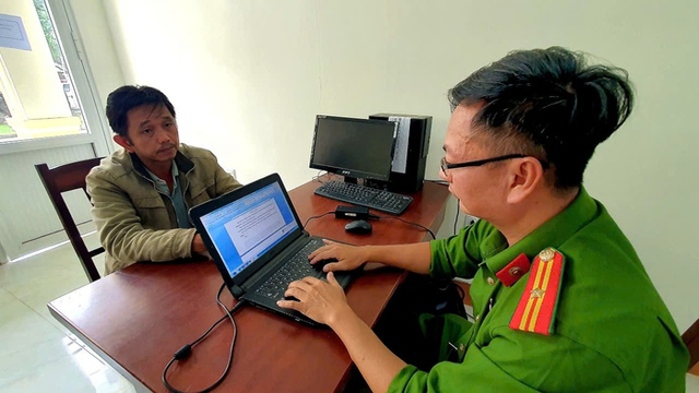 Bắt tài xế tông chết người rồi rời khỏi hiện trường- Ảnh 1. Bắt tài xế tông chết người rồi rời khỏi hiện trường- Ảnh 1.