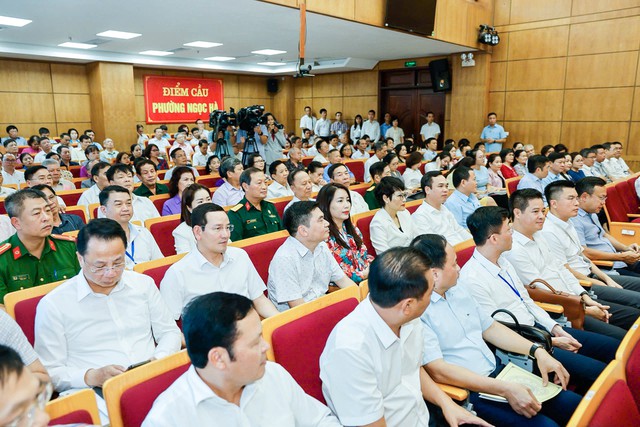 Cử tri Hà Nội nêu loạt kiến nghị với Tổng Bí thư Tô Lâm - Ảnh 2.