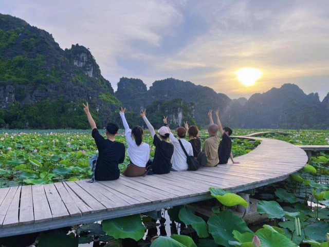 “Check-in” ở địa chỉ đỏ - Ảnh 1.