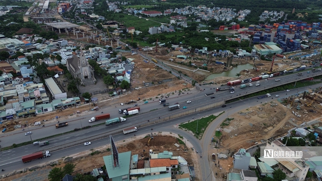 Phó Thủ tướng Mai Văn Chính kiểm tra, “thúc” tiến độ dự án Vành đai 3, Tp.HCM - Ảnh 2.